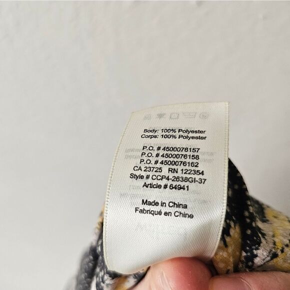 Aritzia Wilfred Black And Yellow Floral Off The Shoulder Top Size XS - Picture 5 of 7